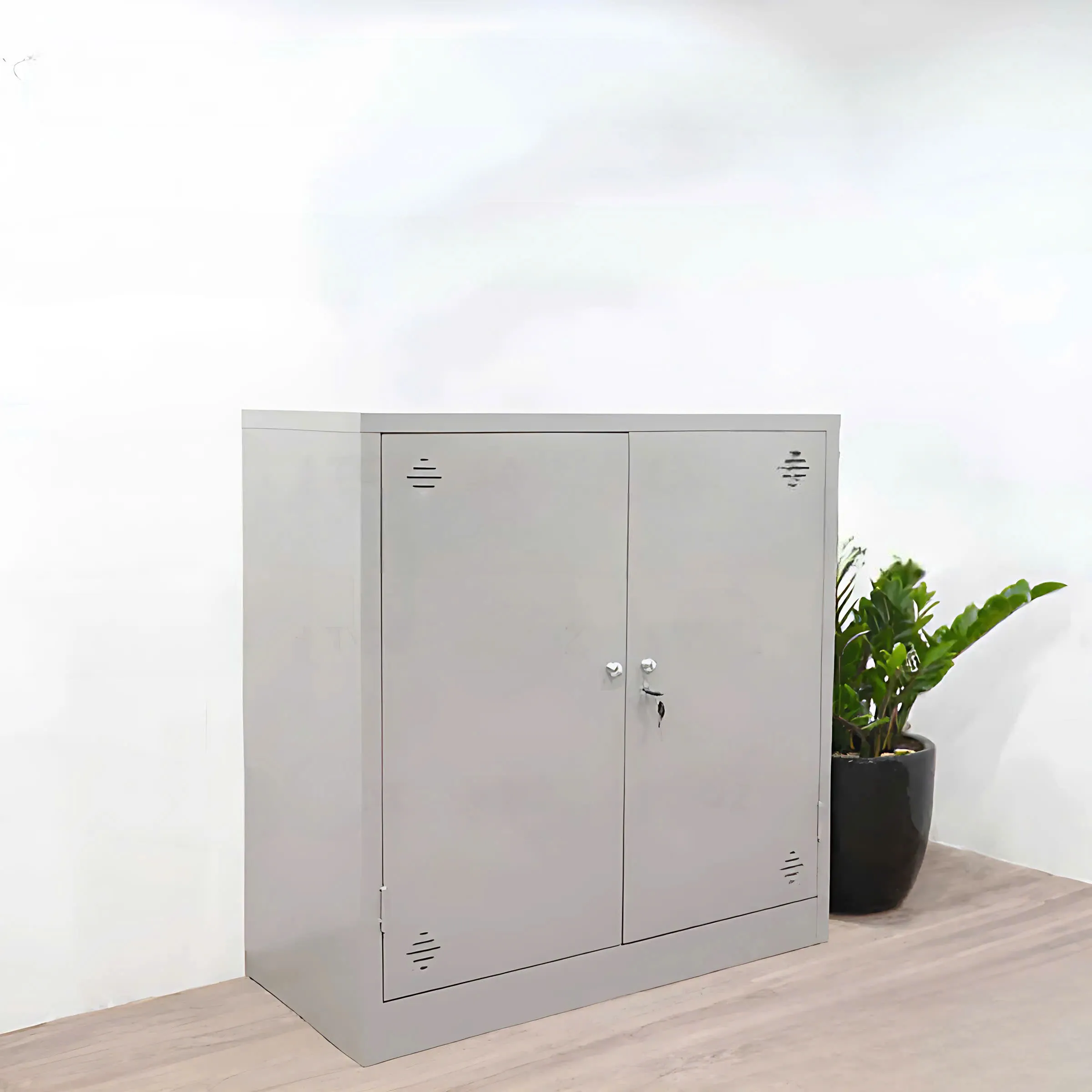 Tủ Locker Sắt Dáng Thấp Cánh Cửa Mở - TLK2