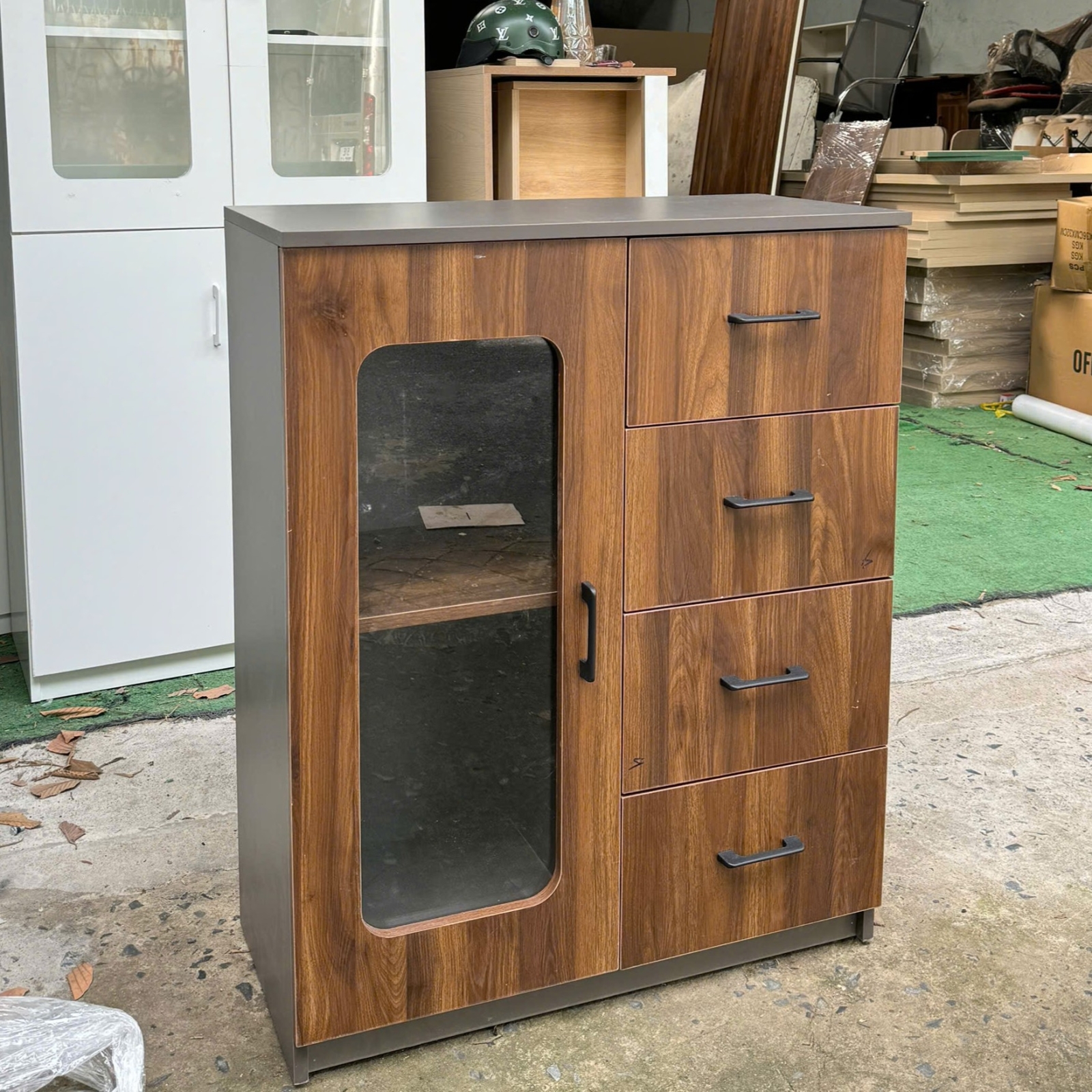 Tủ Tài Liệu Gỗ Dạng Lửng Có Cánh Kính - THS254