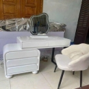 Bàn Trang Điểm Mini Chân Sắt Sơn Tĩnh Điện Thiết Kế Hiện Đại - BTD29