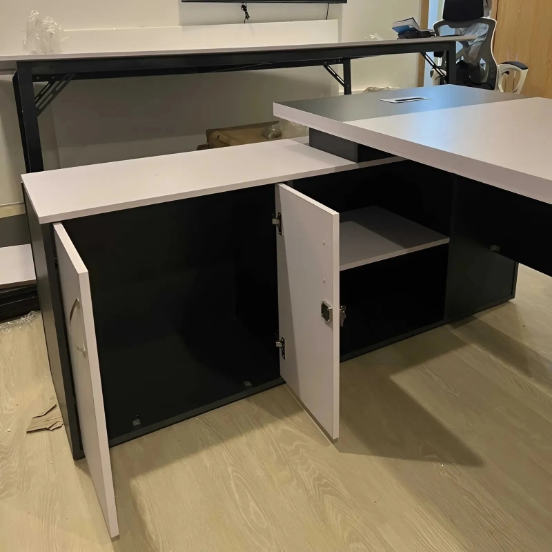 Bàn Giám Đốc Chữ  L Tiện Ích 2m - BGĐ63
