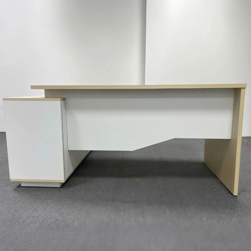 Bàn Giám Đốc Yếm V Cách Điệu Tích Hợp Tủ Phụ – BGD175