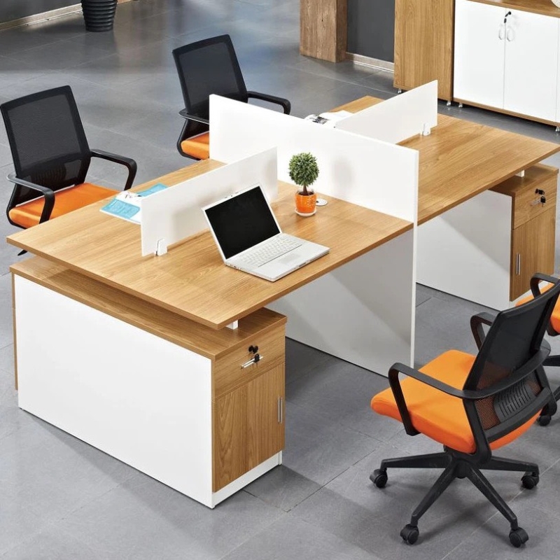 Cụm Bàn Làm Việc 4 Chỗ Có Vách Hiện Đại - BC28