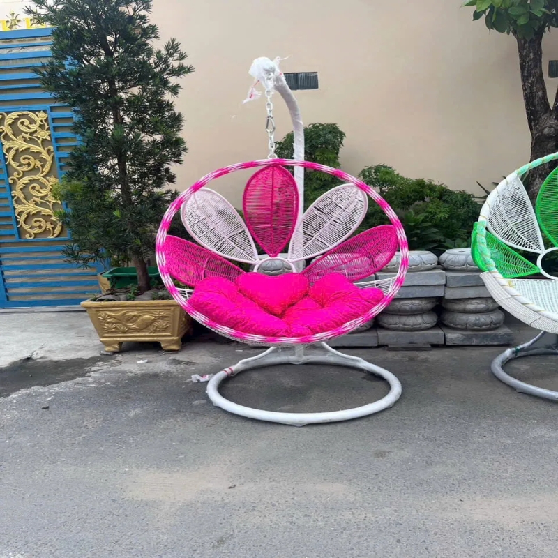 Ghế Xích Đu Nghệ Thuật Hình Hoa Nổi Bật Cho Sân Vườn - SV80
