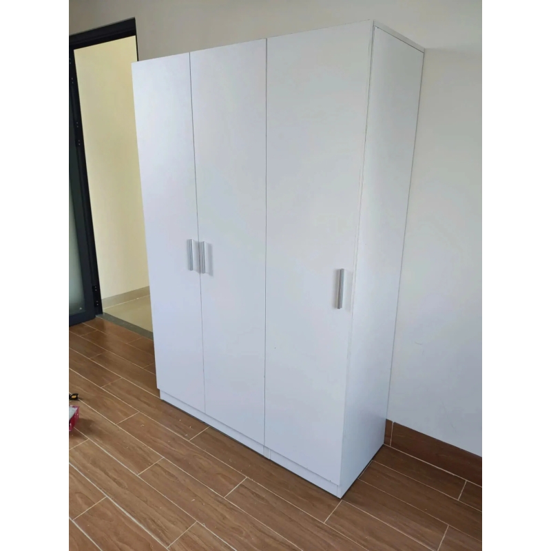 Tủ Quần Áo Gỗ 3 Cánh Có Tay Nắm Hiện Đại - TQA41